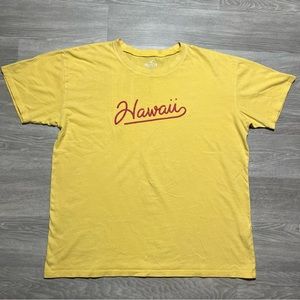 Hollister Co “Hawaii” Yellow Oversized Tee Size Small